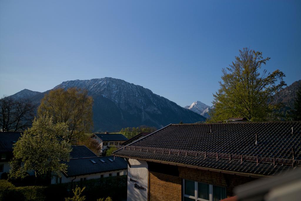 Hotel-Restaurant Zum Hirschhaus Inklusiv Chiemgaukarte Ruhpolding Eksteriør billede