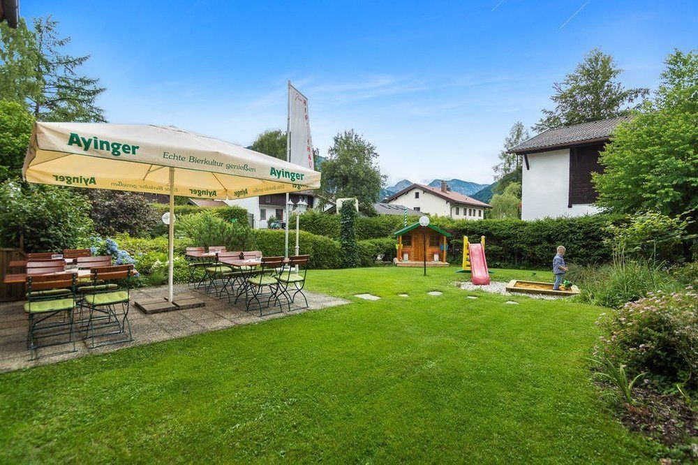 Hotel-Restaurant Zum Hirschhaus Inklusiv Chiemgaukarte Ruhpolding Eksteriør billede